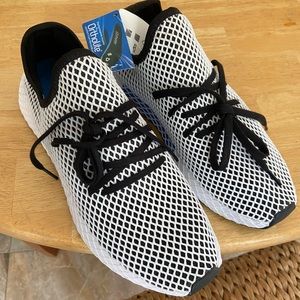 Adidas Mens Deerupt Runner Sneakers Size 12